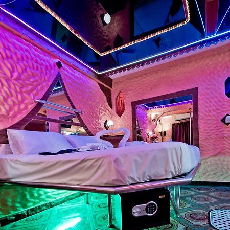 Penthouse Pattaya Hotell Eksteriør bilde