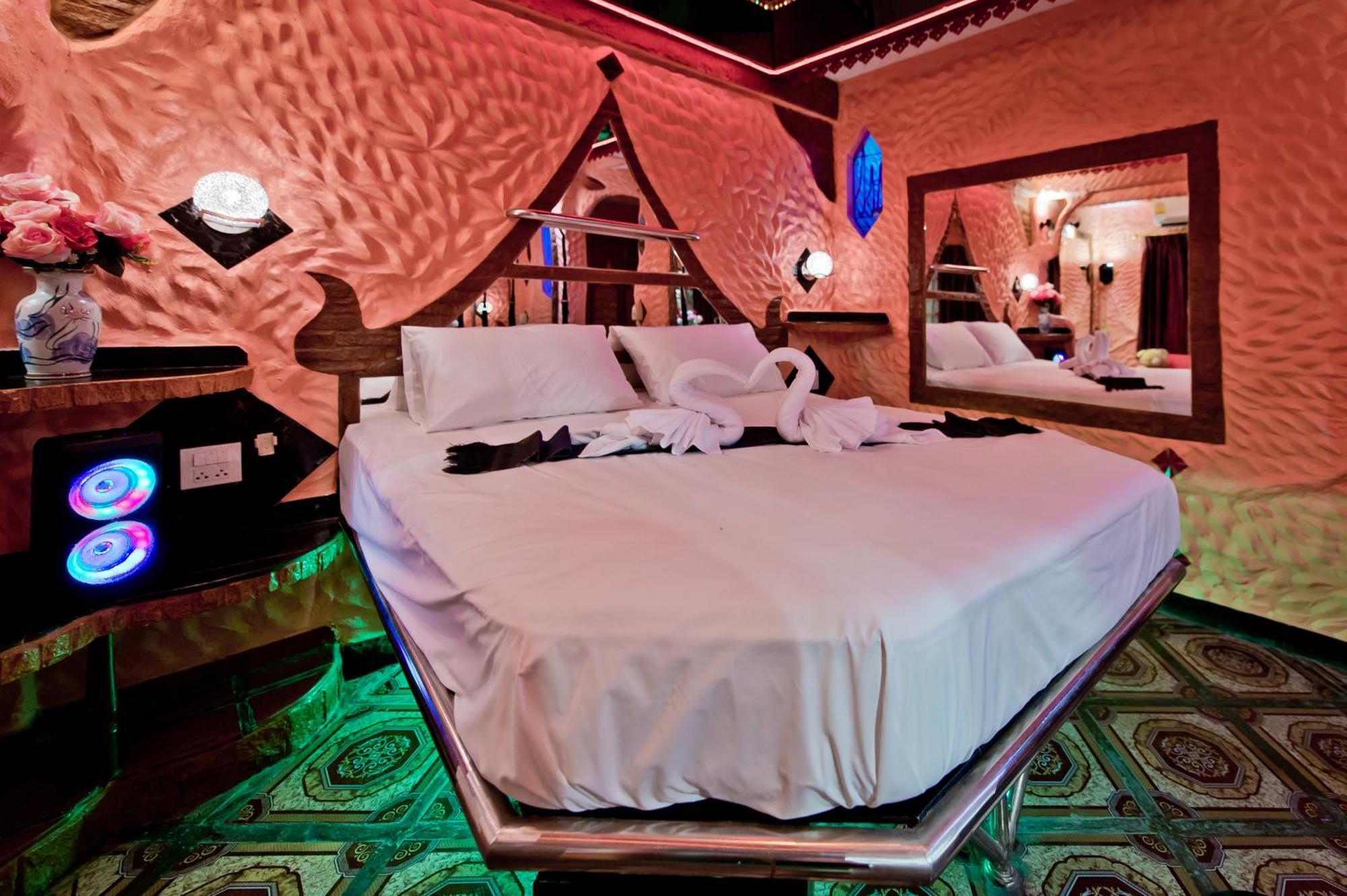 Penthouse Pattaya Hotell Eksteriør bilde