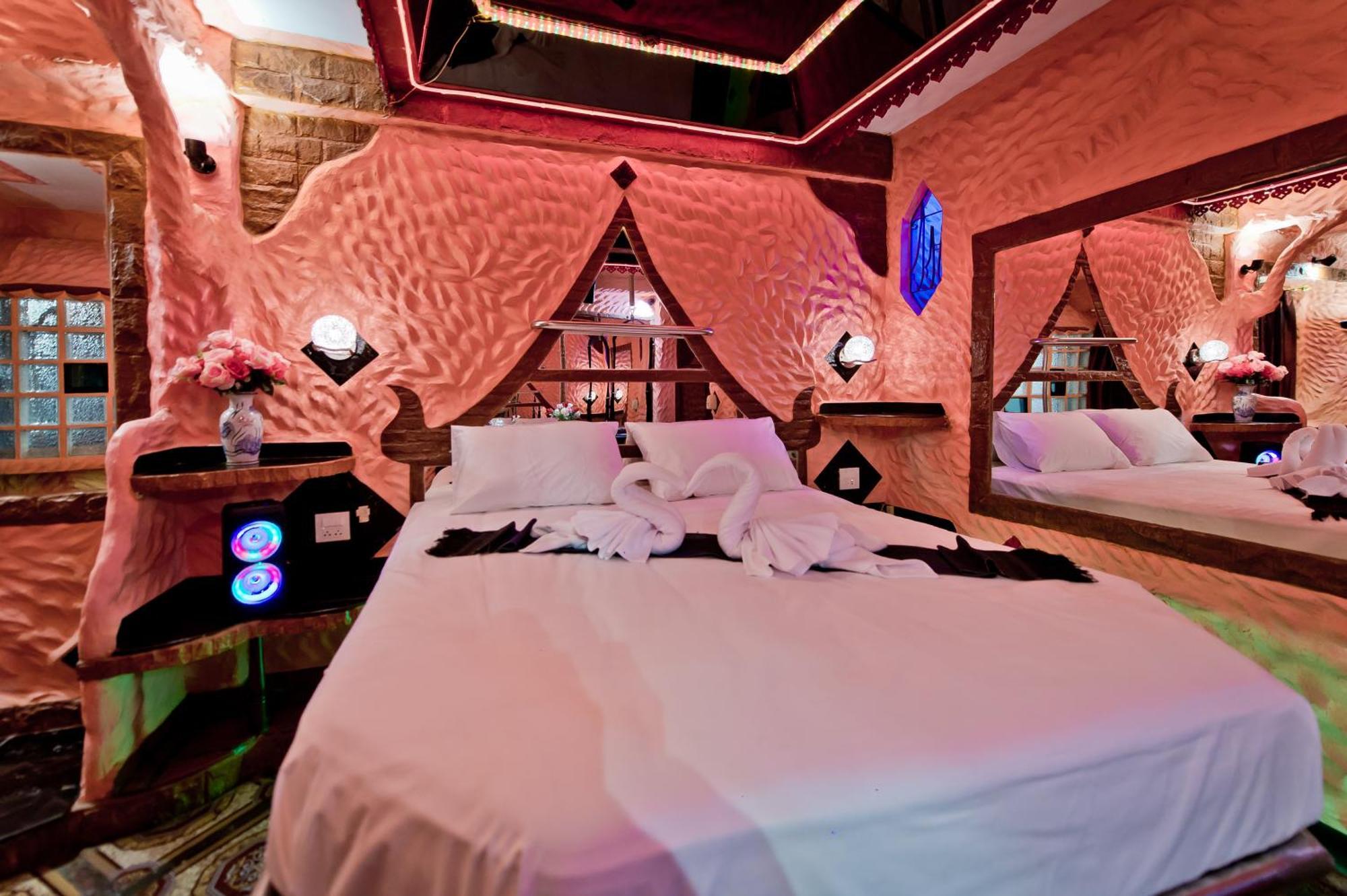 Penthouse Pattaya Hotell Eksteriør bilde