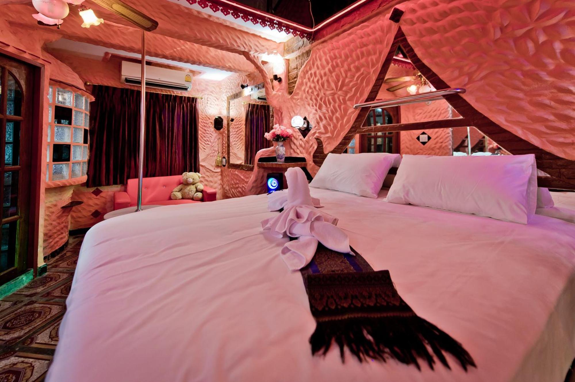 Penthouse Pattaya Hotell Eksteriør bilde