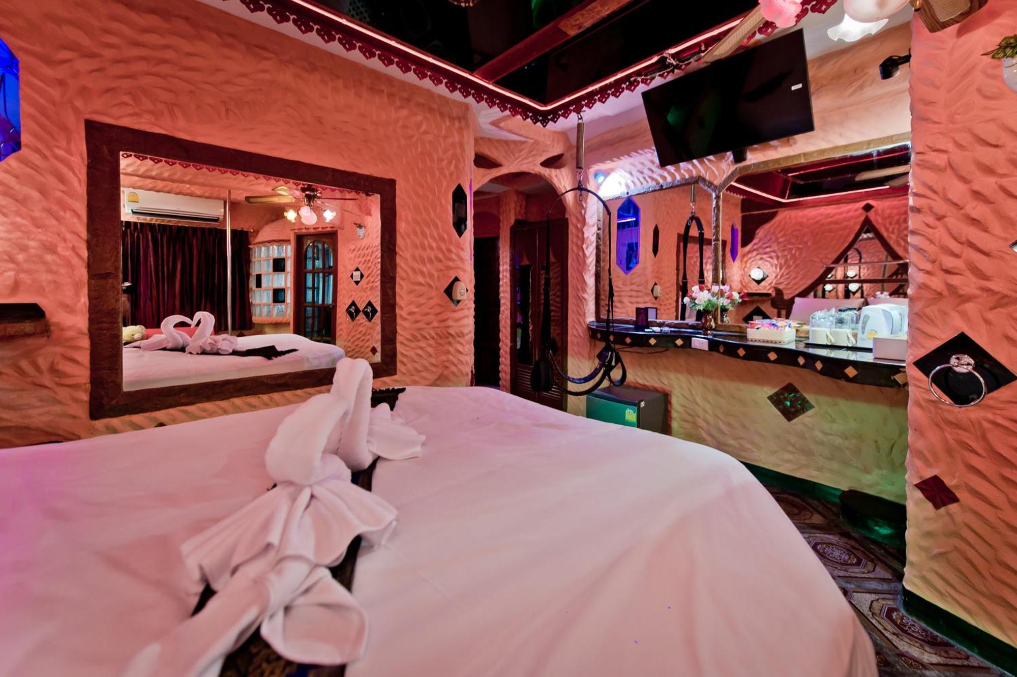 Penthouse Pattaya Hotell Eksteriør bilde