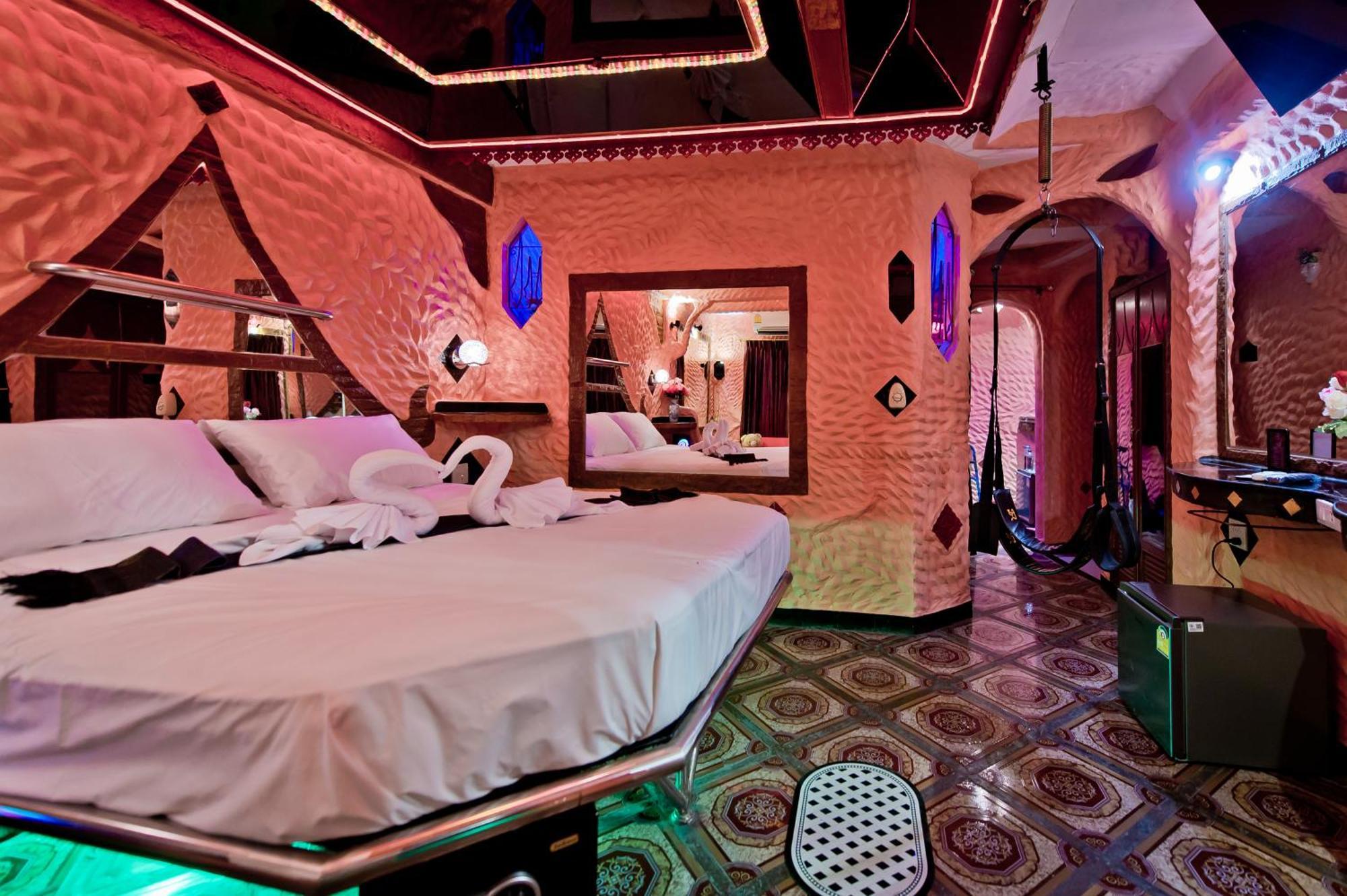 Penthouse Pattaya Hotell Eksteriør bilde