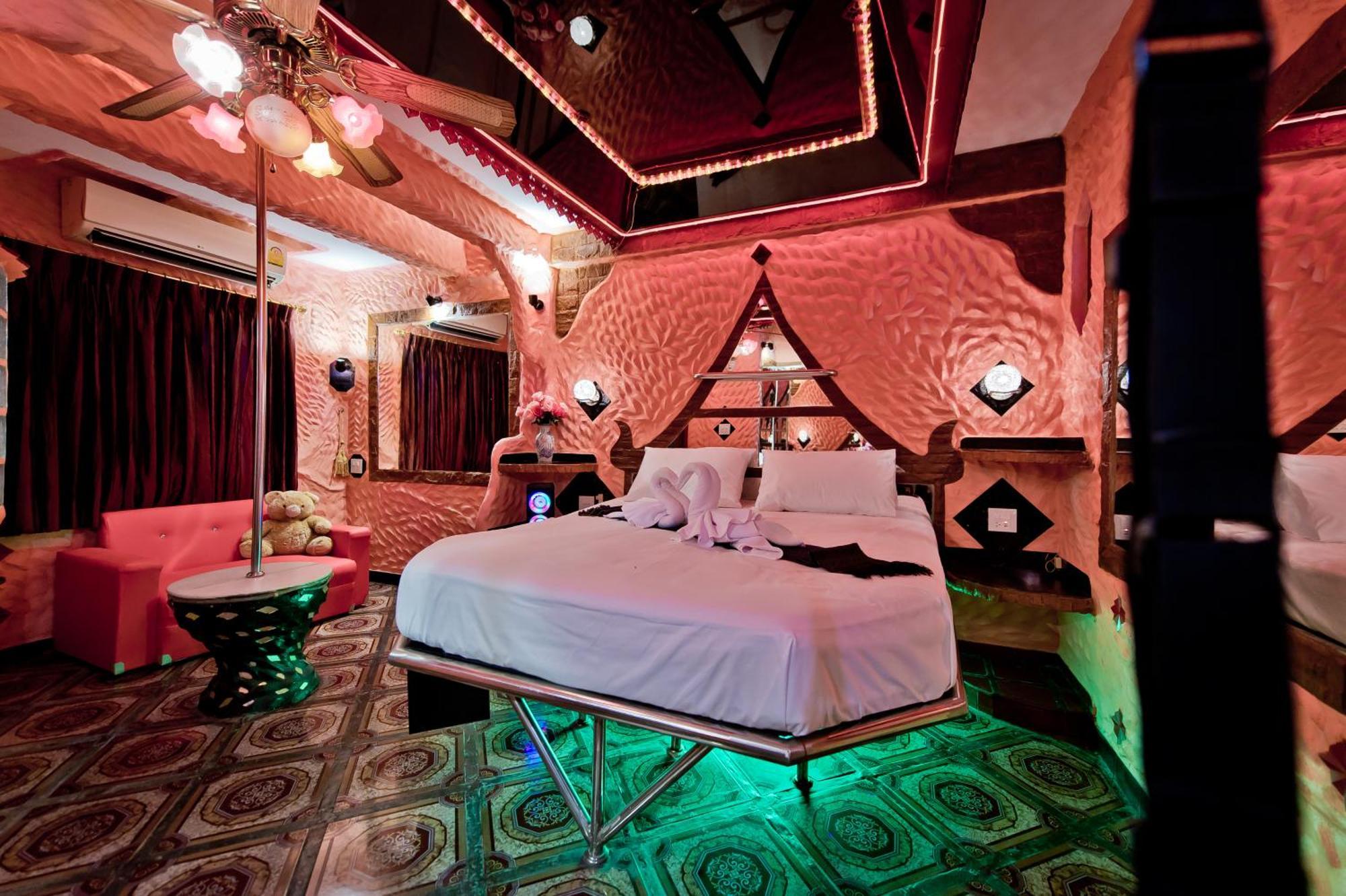 Penthouse Pattaya Hotell Eksteriør bilde