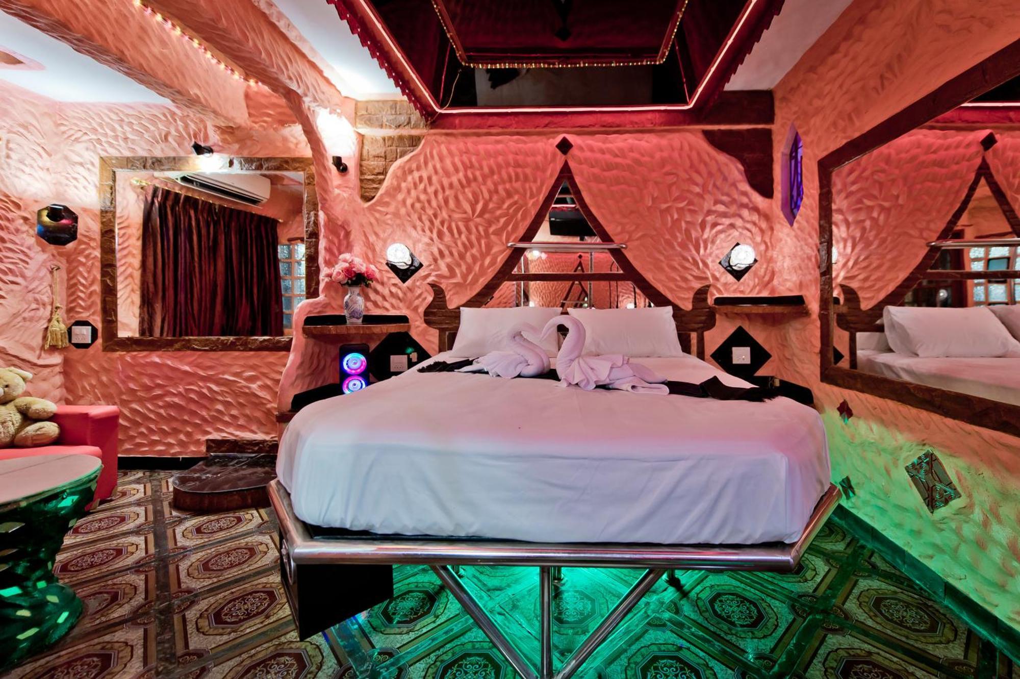 Penthouse Pattaya Hotell Eksteriør bilde