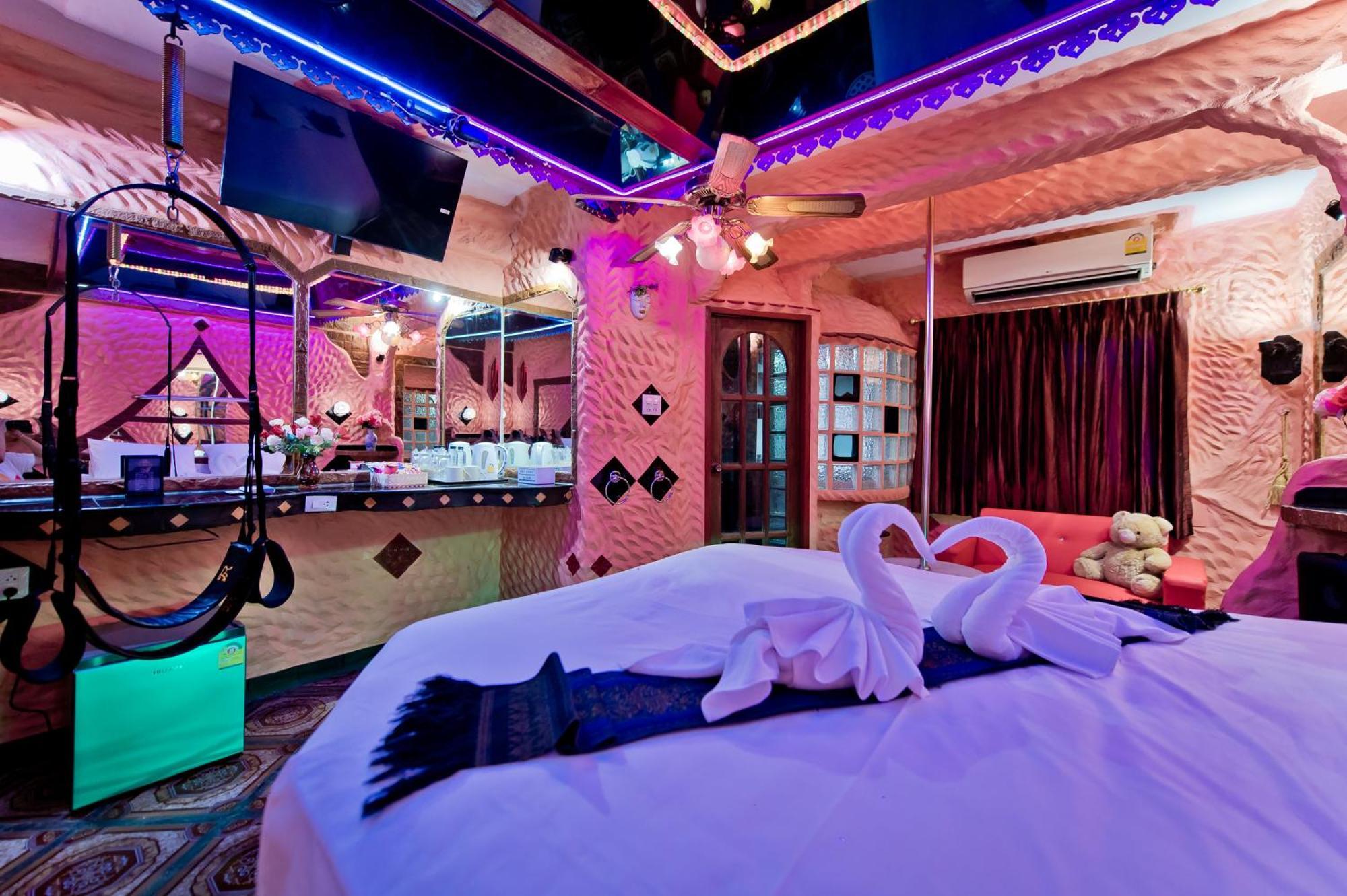 Penthouse Pattaya Hotell Eksteriør bilde