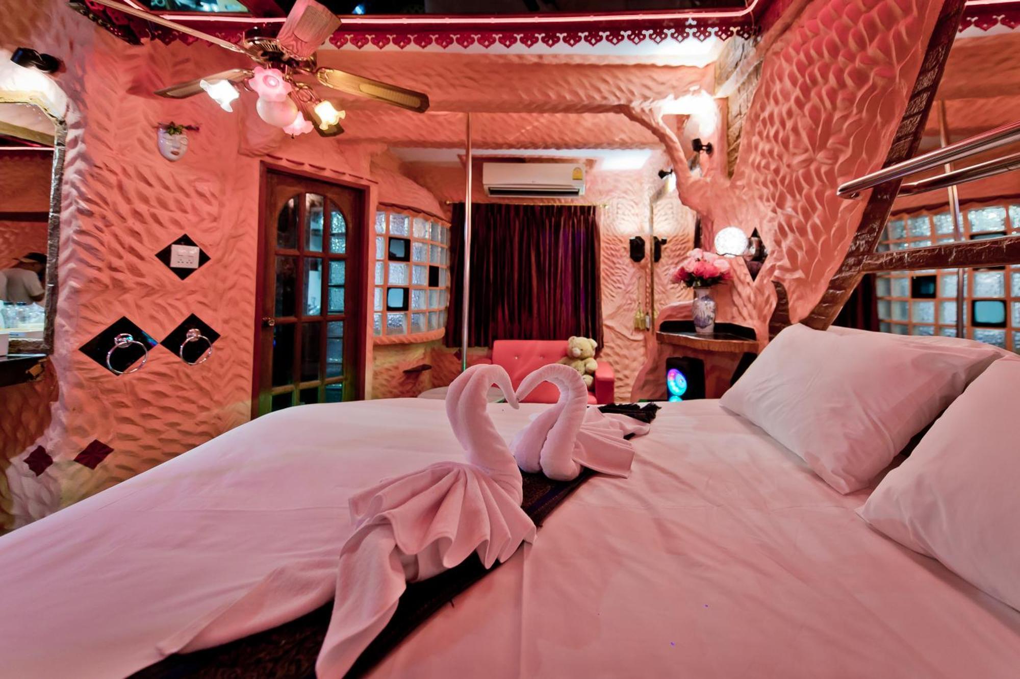Penthouse Pattaya Hotell Eksteriør bilde