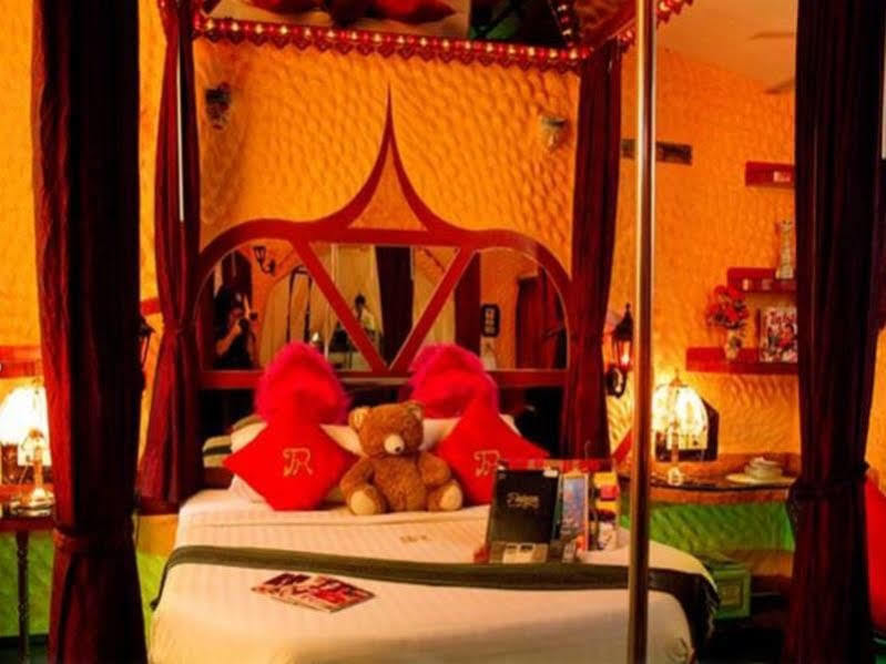 Penthouse Pattaya Hotell Eksteriør bilde